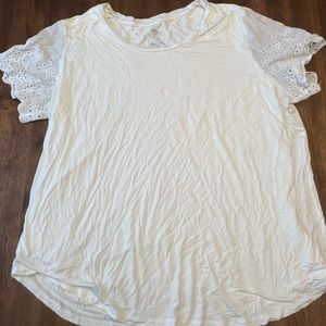 Kindred Bravely XXL White Eyelet Sleeve Nursing Tee